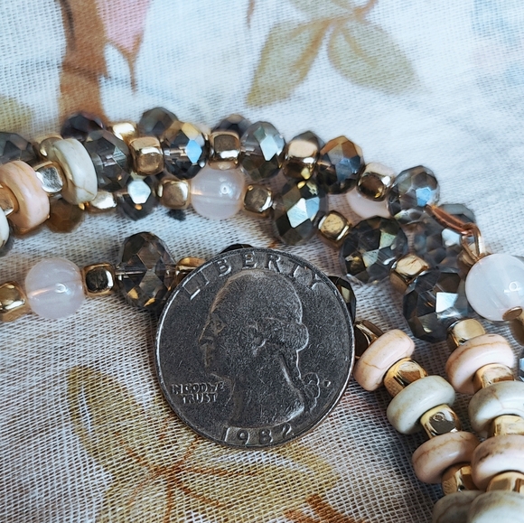 Faceted Gray Glass Stone Rose Quartz Lucite Beaded Memory Wire Bracelet Large - Picture 5 of 13